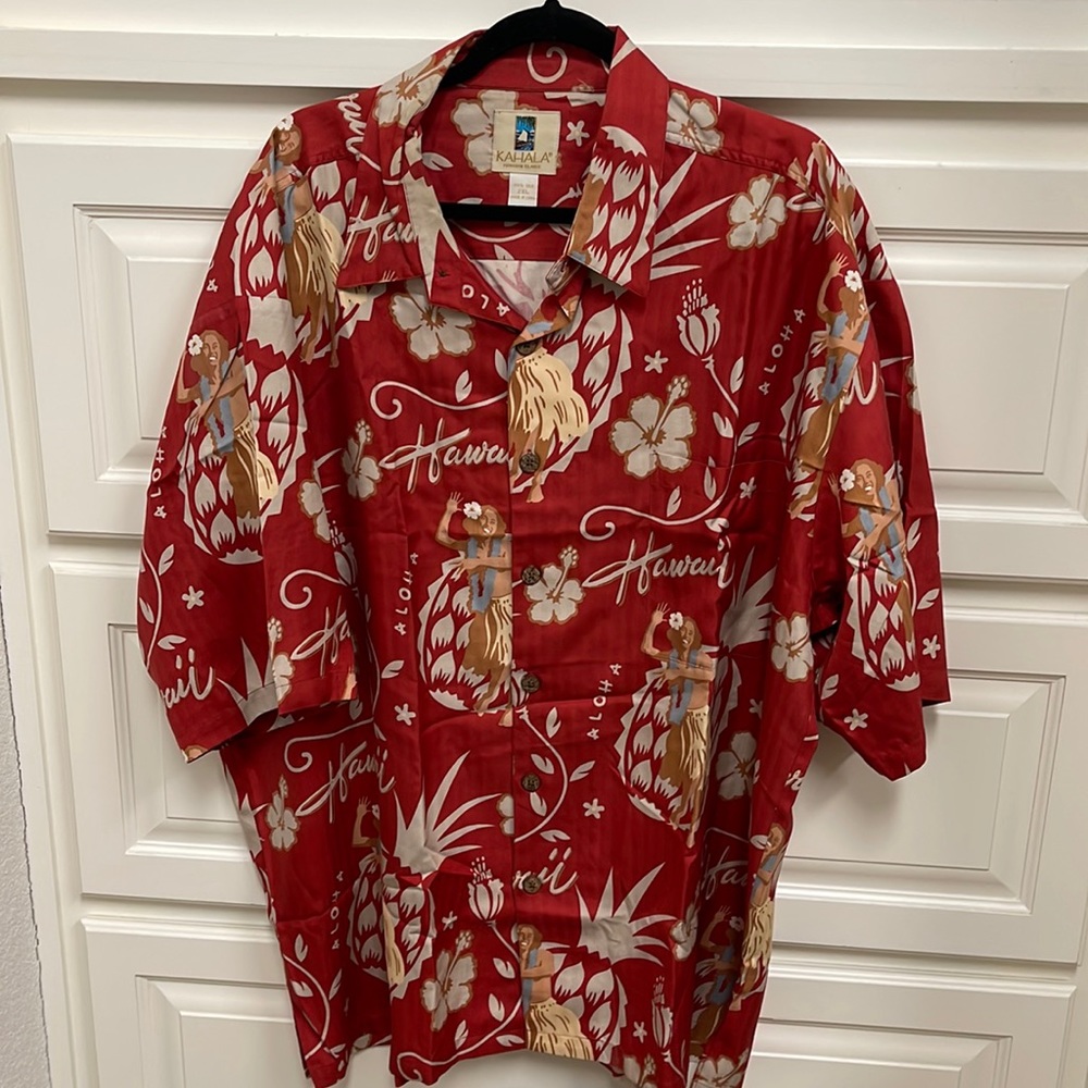Kahala men’s 2XL Hawaiian shirt. 100% silk, like new